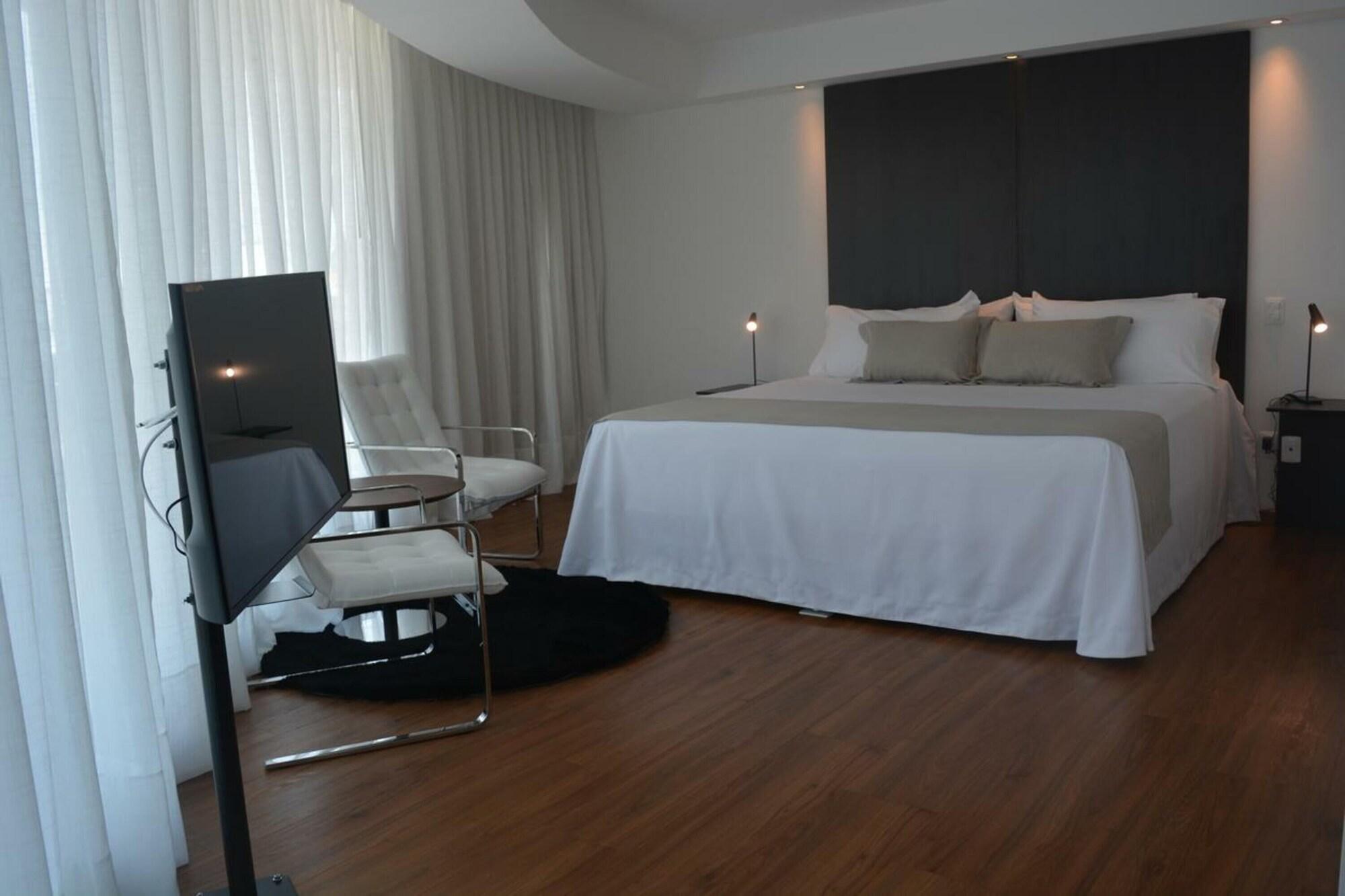 Don Majestic Hotel 埃斯特角城 外观 照片